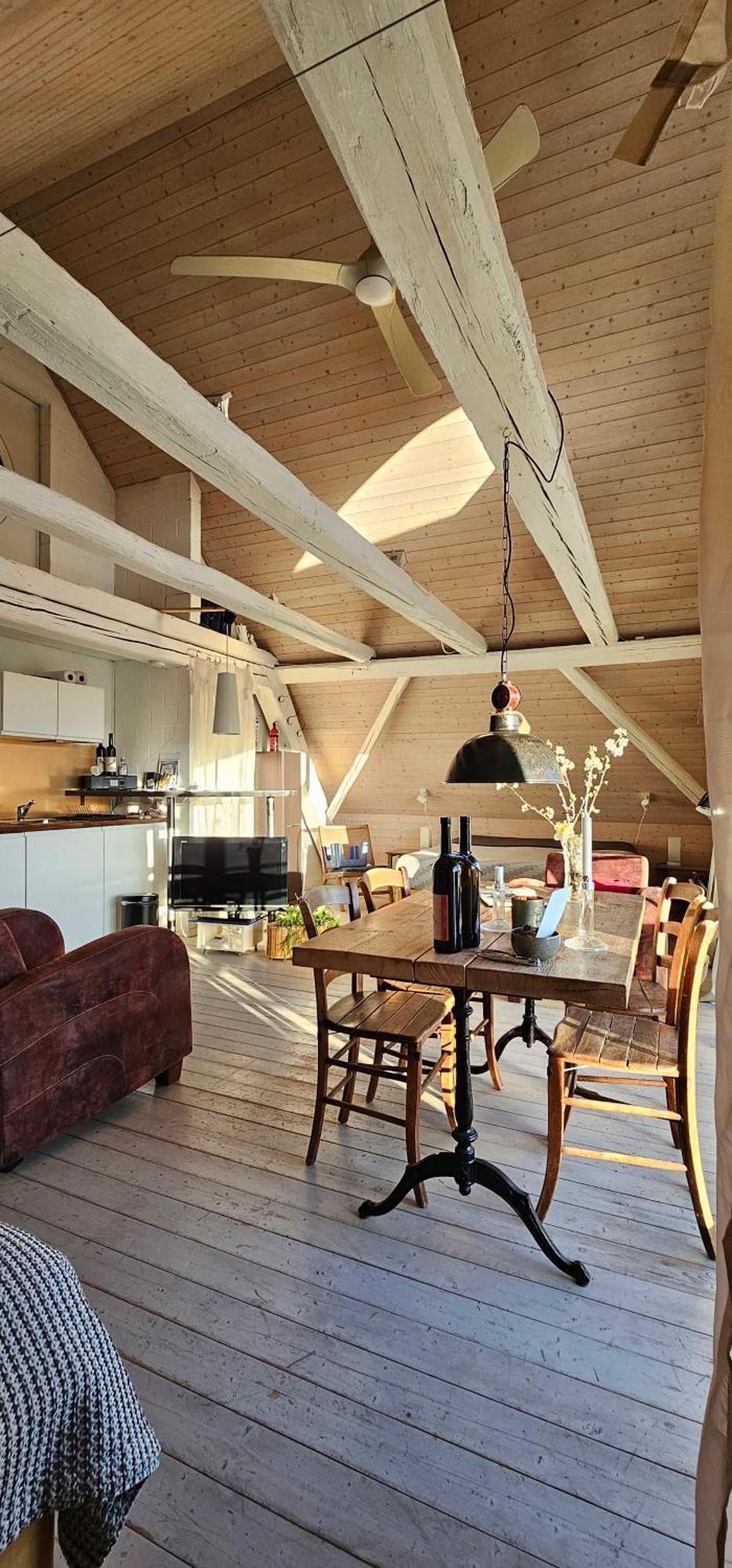 Blue Wall Bnb Bed & Breakfast Gebenstorf