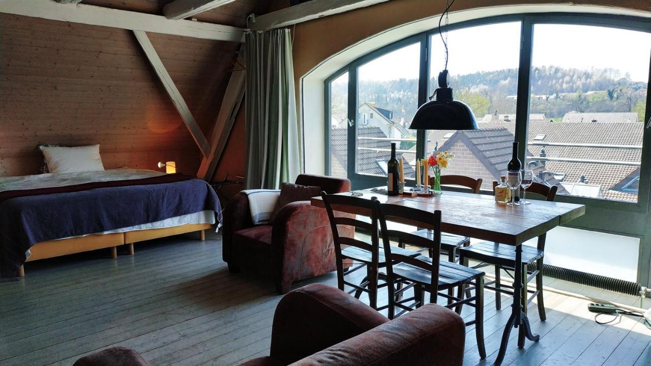 Blue Wall Bnb Bed & Breakfast